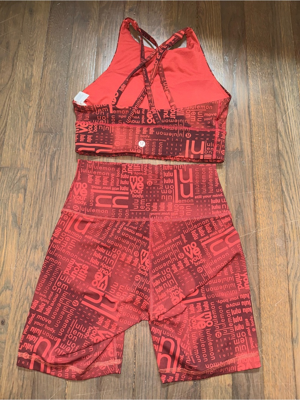 lululemon Wunder Train Red Logo Print Sports Bra & Bike Shorts Set - Picture 2 of 2